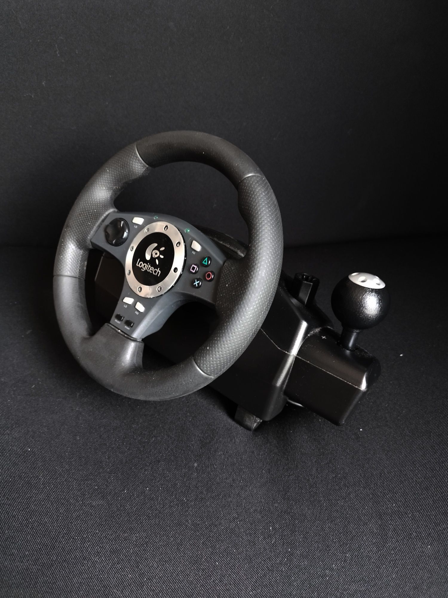 Kierownica Logitech driving force pro