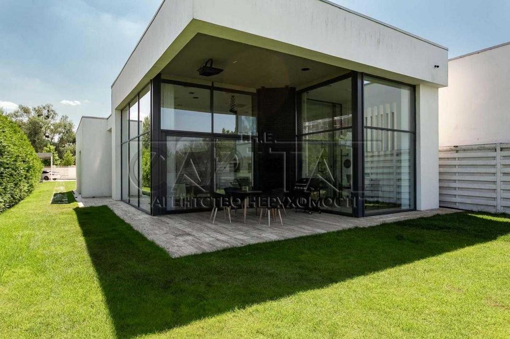 Продаж будинку 250м2, с. Лісники, Обухівський р-н