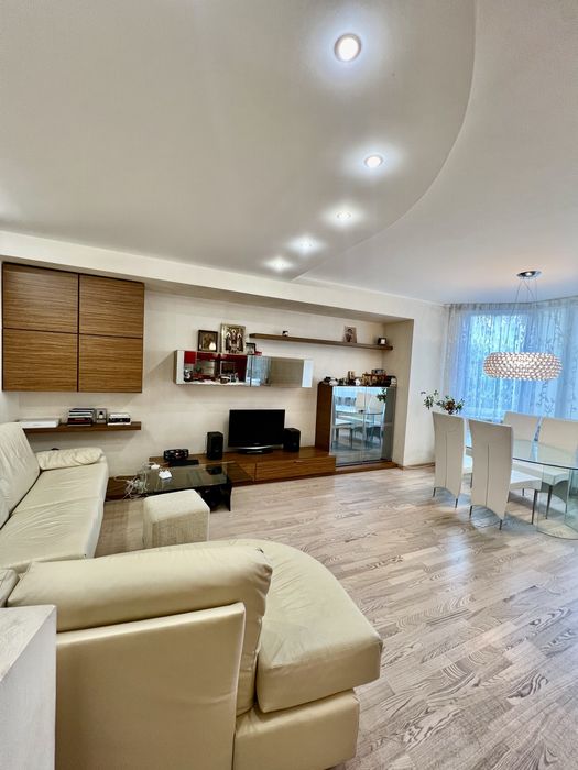 Продажа трехкомнтаная квартира, Киев, ул.Княжий затон