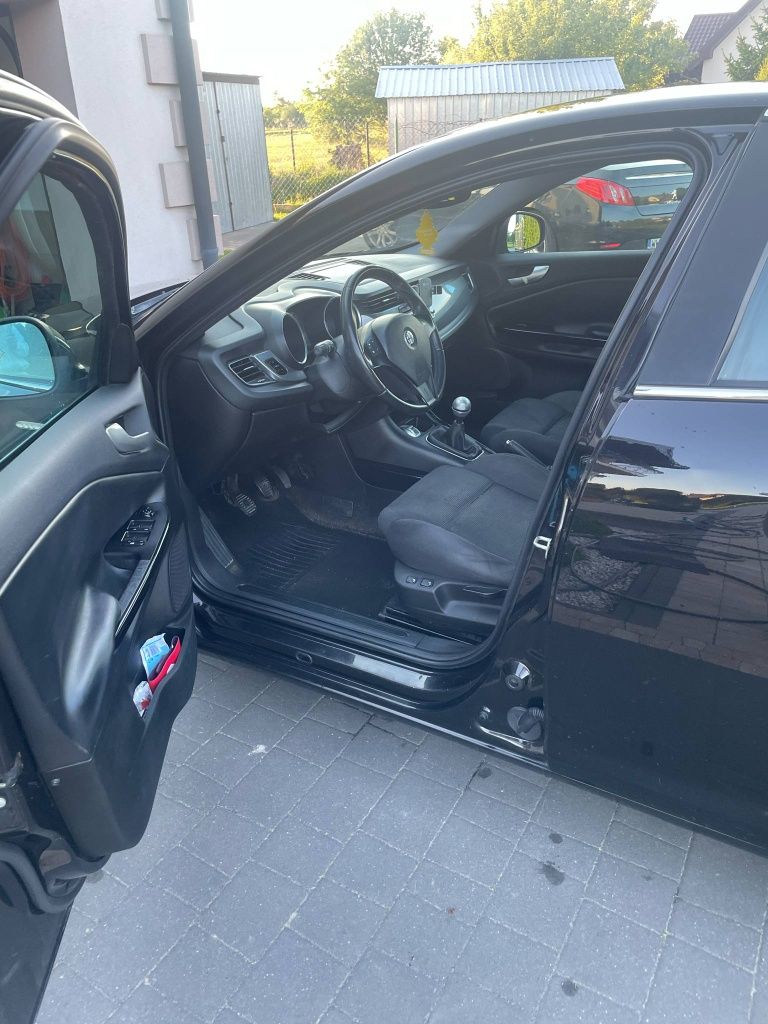 Sprzedam Alfa Romeo Giulietta LPG 2011 rok.