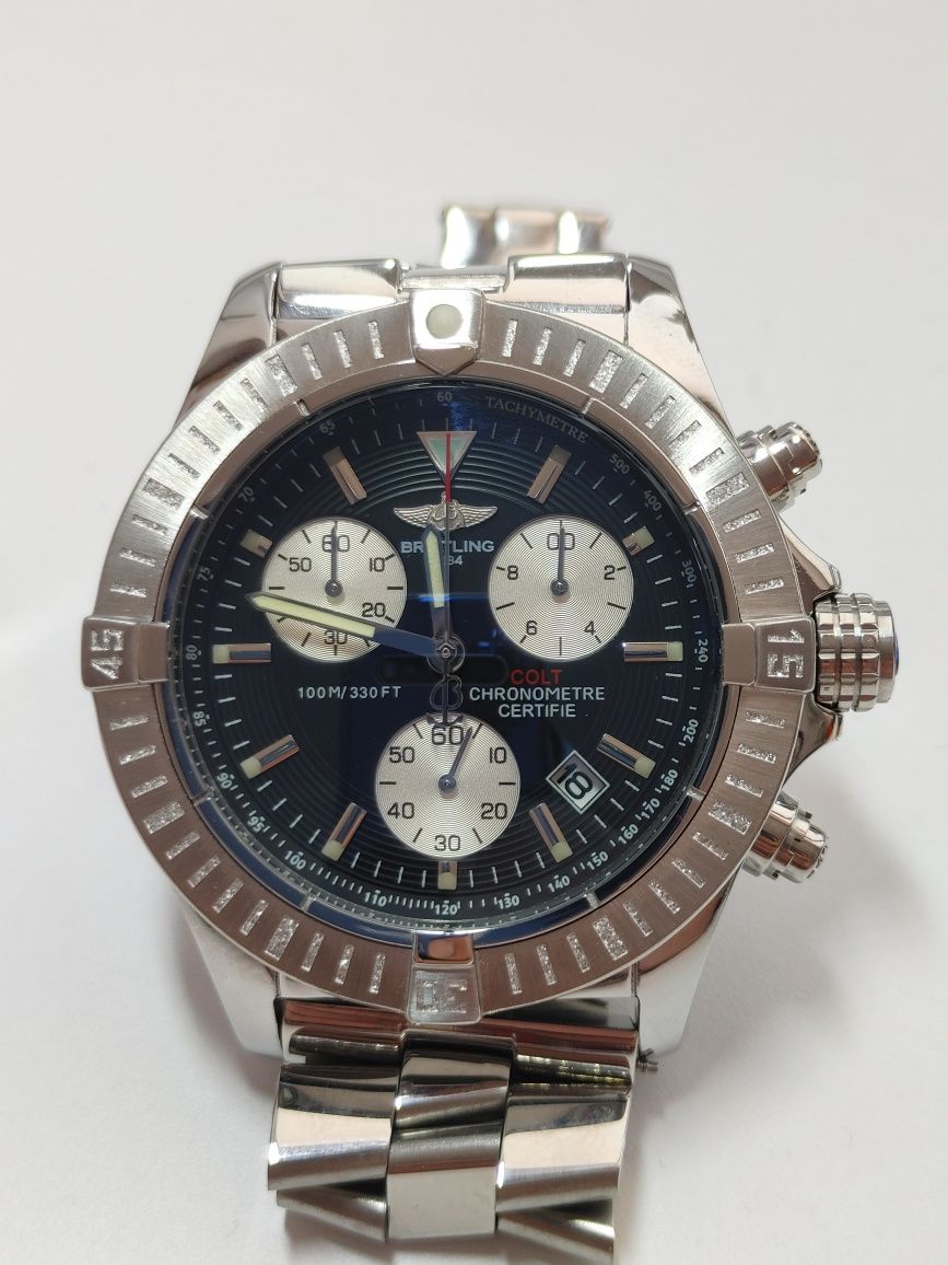 Breitling chronometre Colt Certiefie 100m/330ft