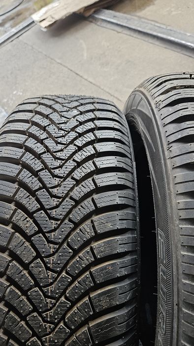 Opony zimowa  205.60.15 Falken