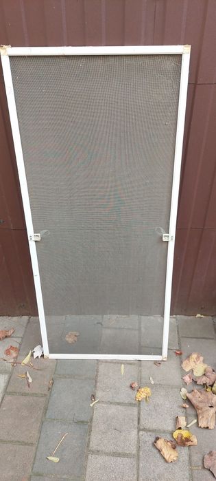 Окно металлопластиковое 1300×1400 ,одно стекло отсутствует