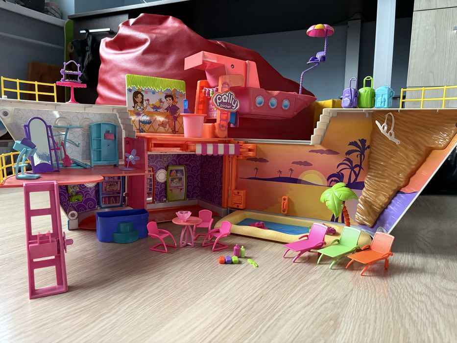 Statek Polly Pocket, domek do zabawy