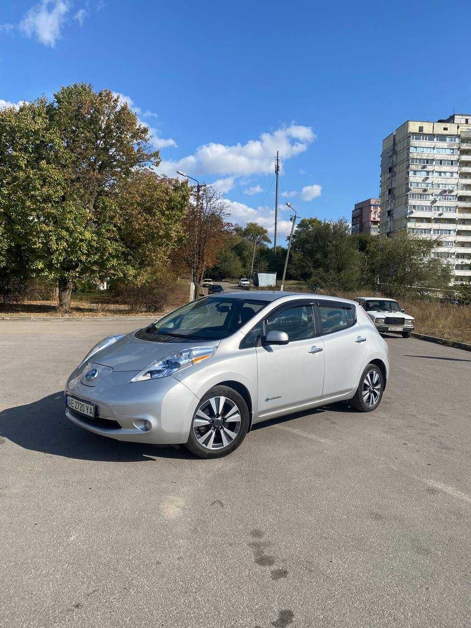 Nissan leaf 2016