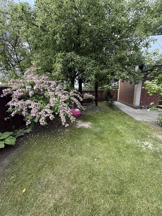 Будинок Слобода заходь та живи