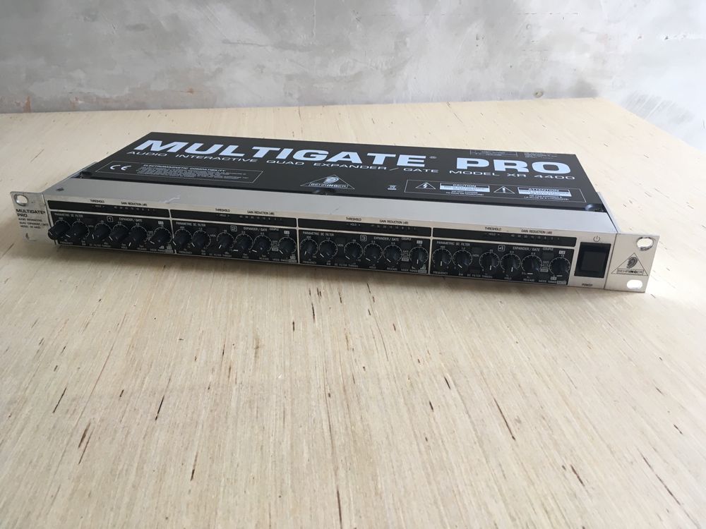 Behringer Multigate PRO XR 4400