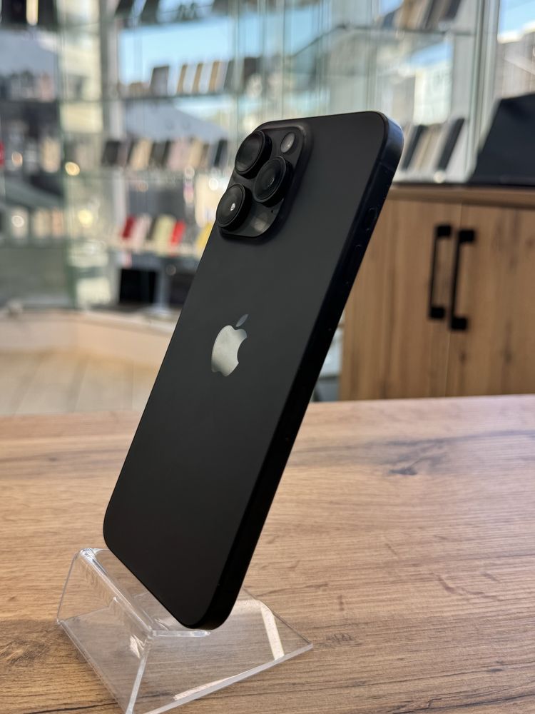 Apple iphone 15 pro max 1tb black 1280$