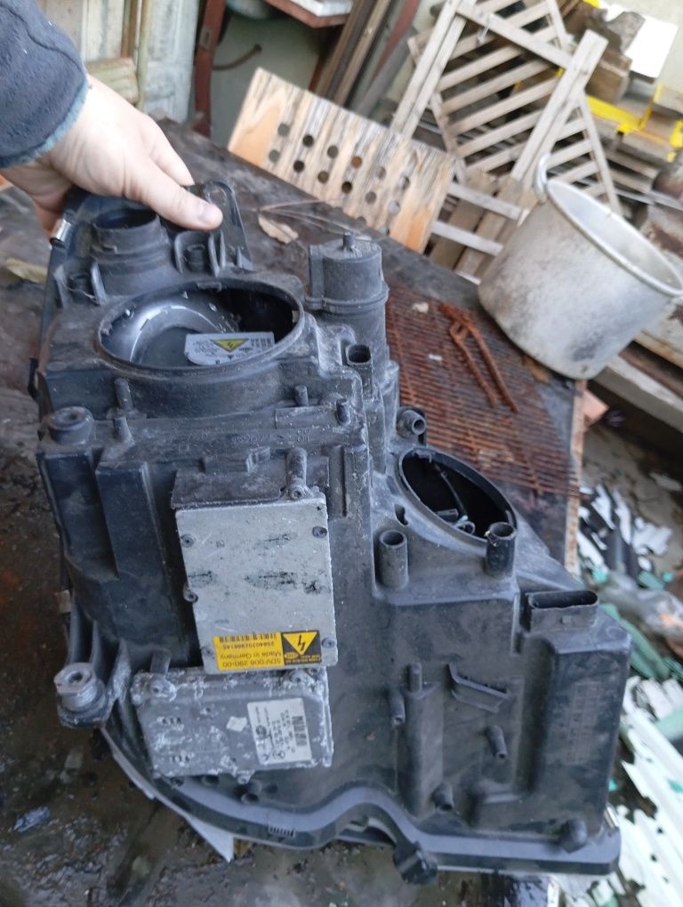 Farol principal Mercedes W219