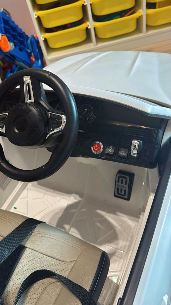 Bmw na akumulator !