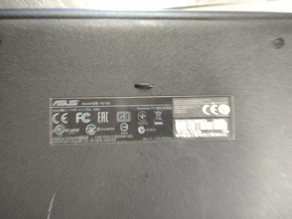 Ноутбук Asus R515M