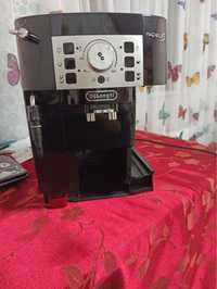 Кавомашина delonghi magnifica s