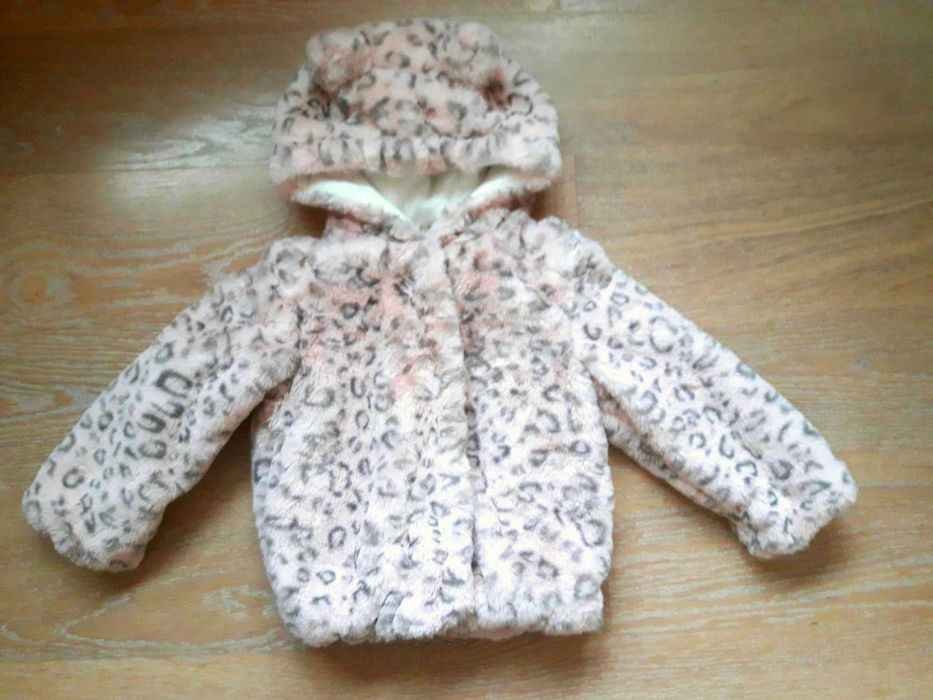 Шубка C&А на дiвчинку 2-3 роки