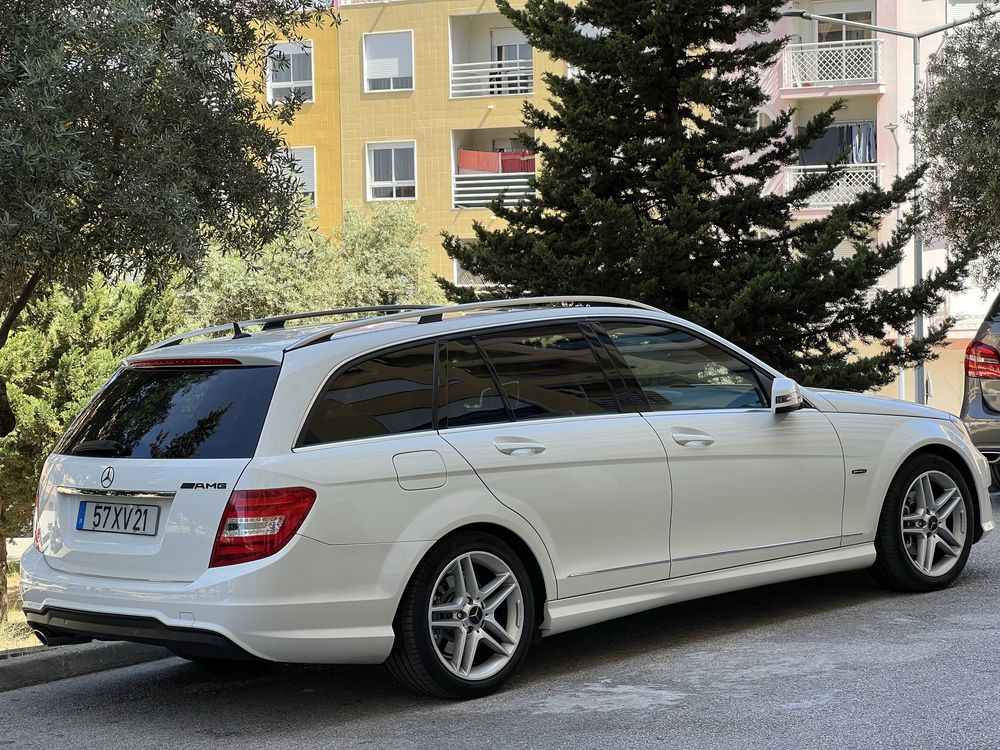 Mercedes C220 AMG