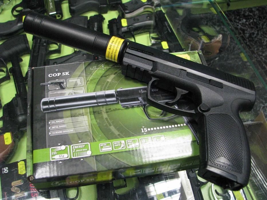 Airsoft Pistola com Silenciador(450fps)(CO2)(Nova)