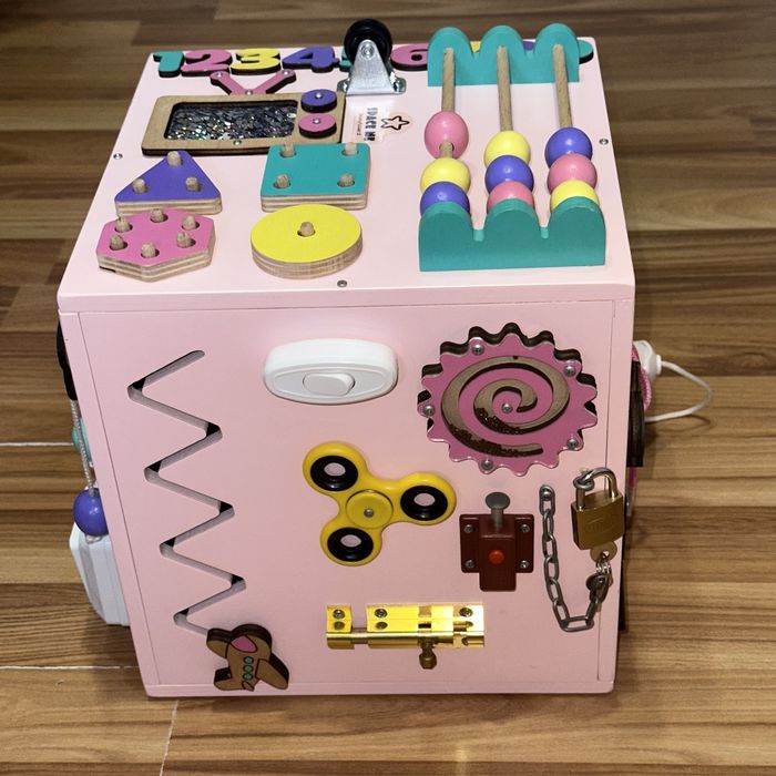 Бізікуб деревʼяний (Space me) зі світлом розмір 25*25*25