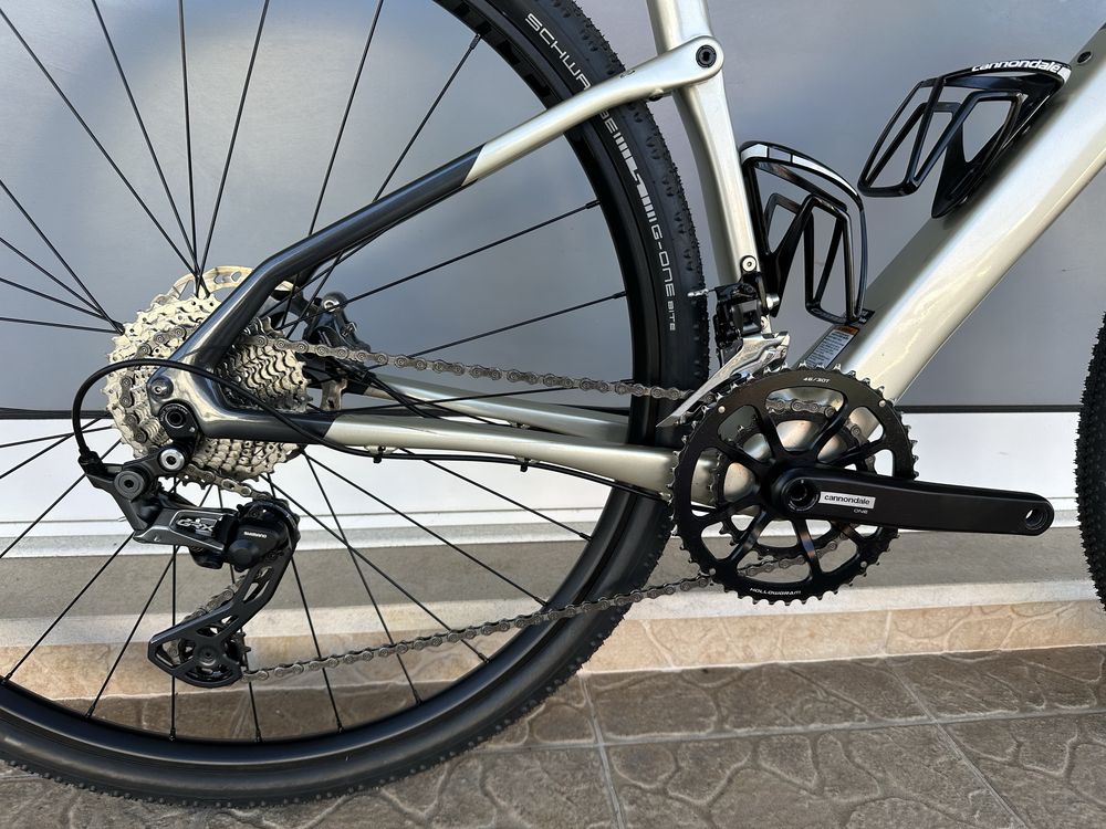 Bicicleta de Gravel Cannondale - Carbono