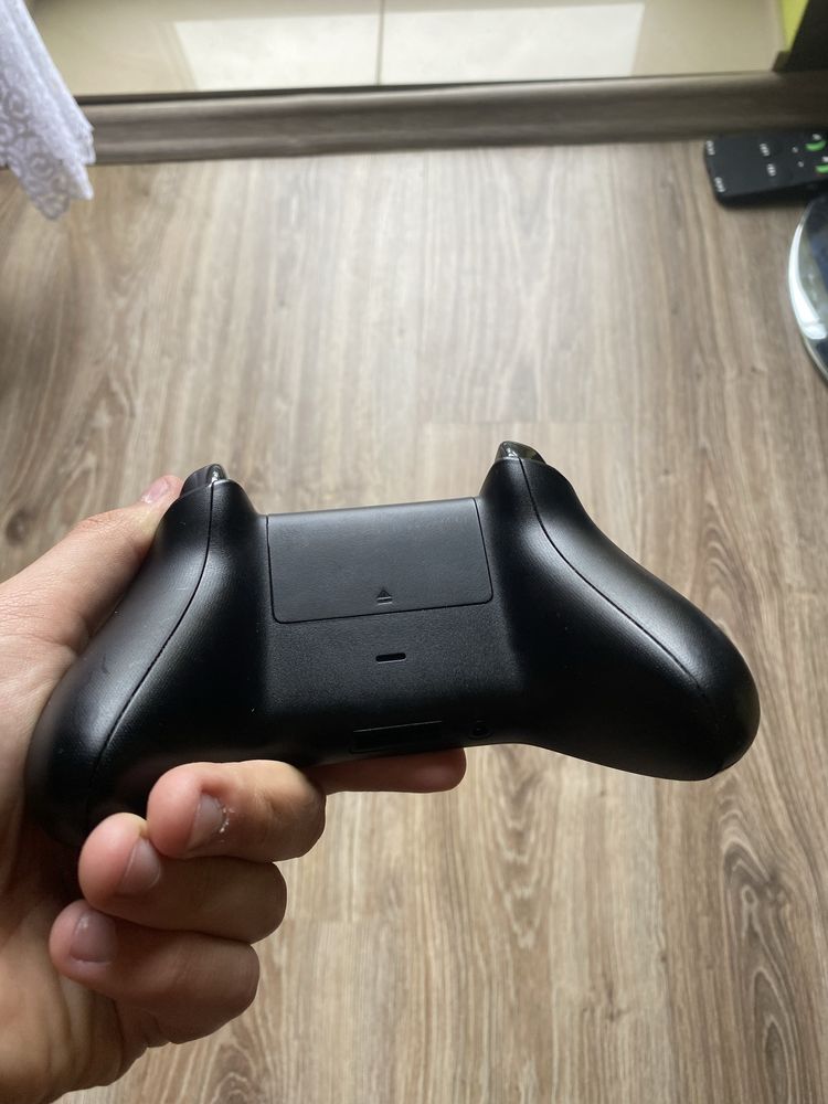 Mam na sprzedaż pady od xbox do pc