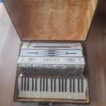 Akordeon HOHNER organola l 120bas 4chorowy w basie 5chorowy