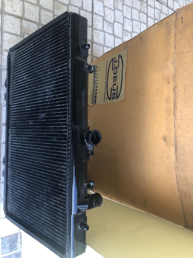 Vendo radiador mitsubishi L200