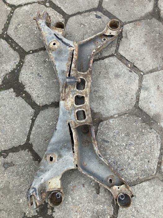 Opel Vectra C - sanki wózek belka zawieszenia tył