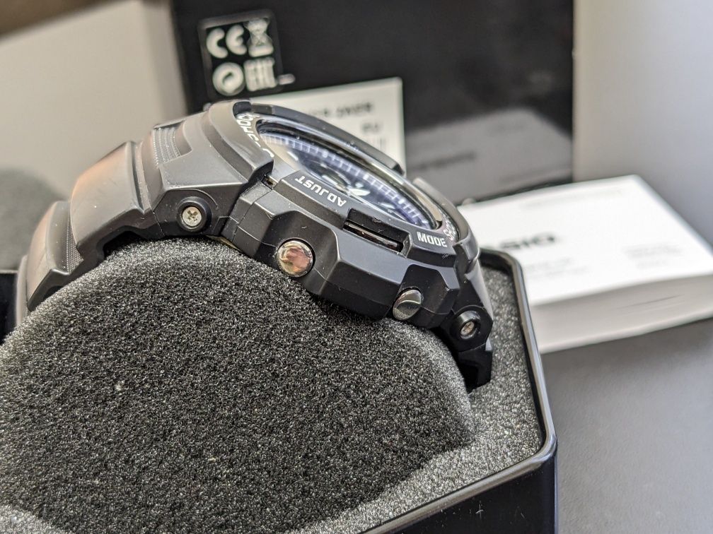 Casio AWG-M100SB-2AER