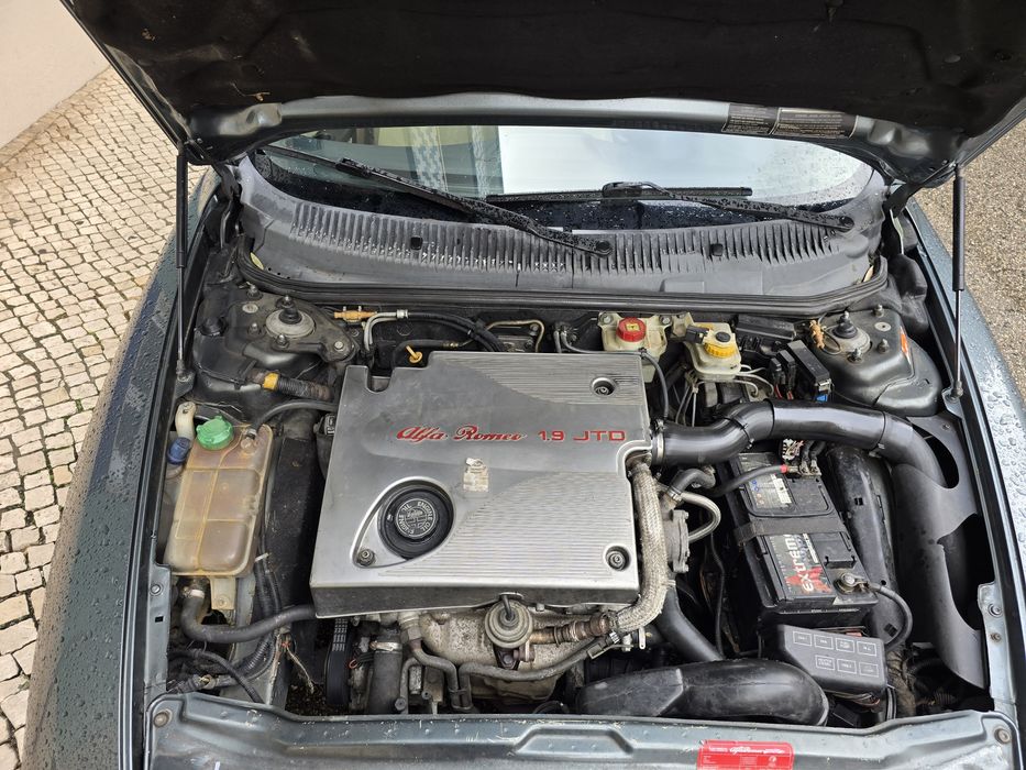 Alfa Romeo 156 1.9 JTD do ano 2000