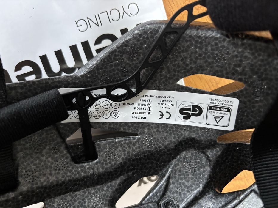 Kask rowerowy Abus Youn-I ACE (52-57 cm) z lampką, czerwony