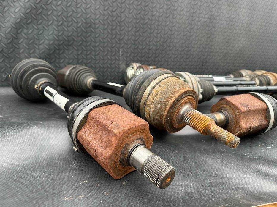 Полуось,піввісь в зборі vw Transporter Multivan Caravelle 2.0 TDI DSG7