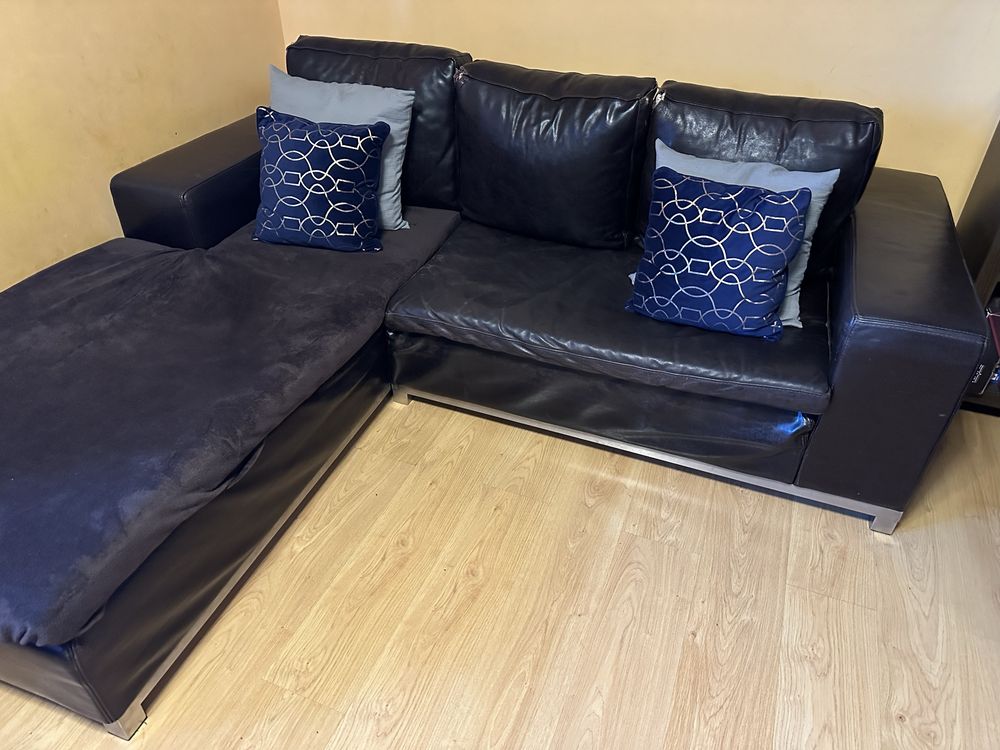 Sofa couro com chaise long