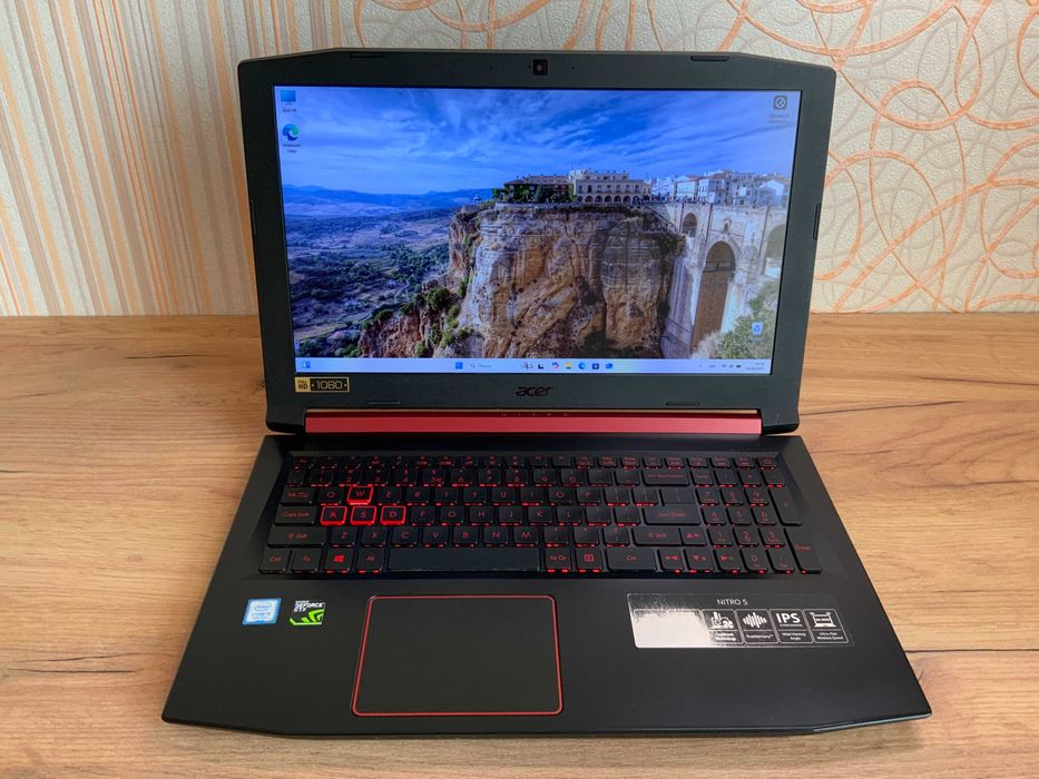 Ігровий Acer Nitro 5 FullHD/8300H/GTX 1050/DDR4 32Gb/NVMe 256Gb+1TbHDD