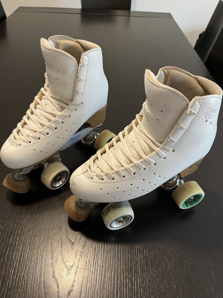 Patins para patinagem artistica Rondo tamanho 255 + mala