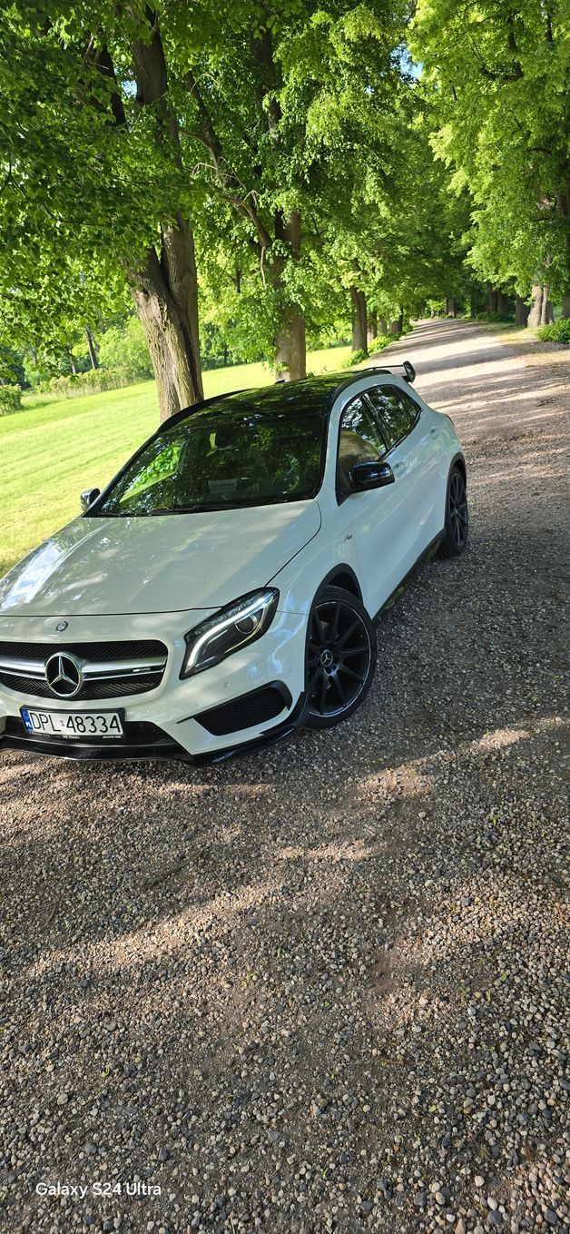 Mercedes-Benz GLA Mercedes-Benz GLA 45 AMG