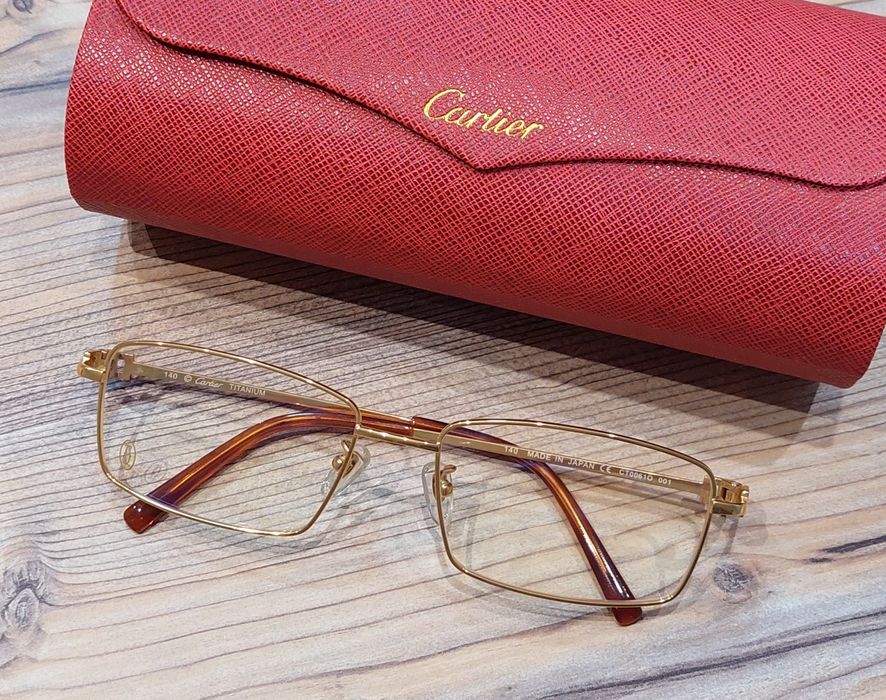 Шикарные оправы в золотом цвете  СТ000610 от Cartier!
