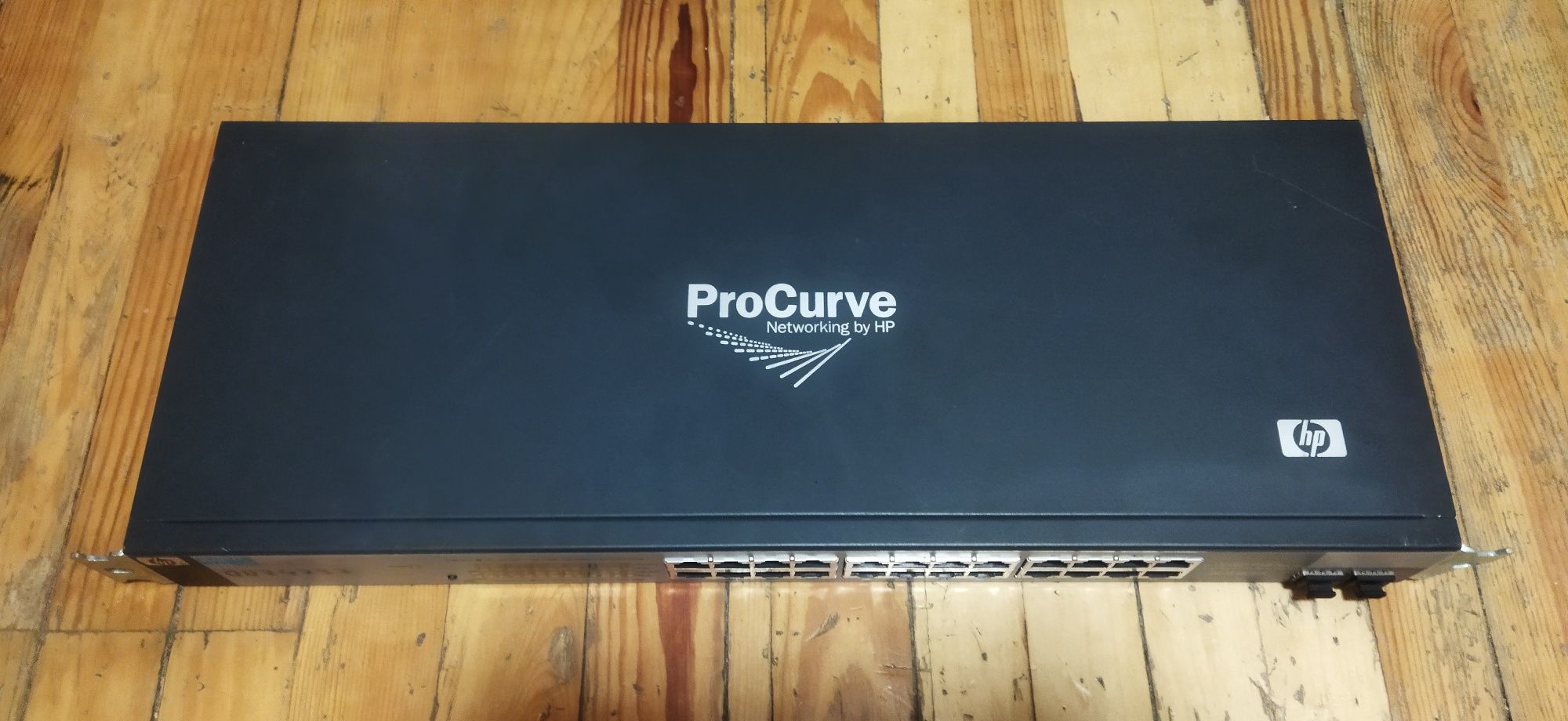Маршрутизатор HP ProCurve Switch 1700-24 (J9080A)