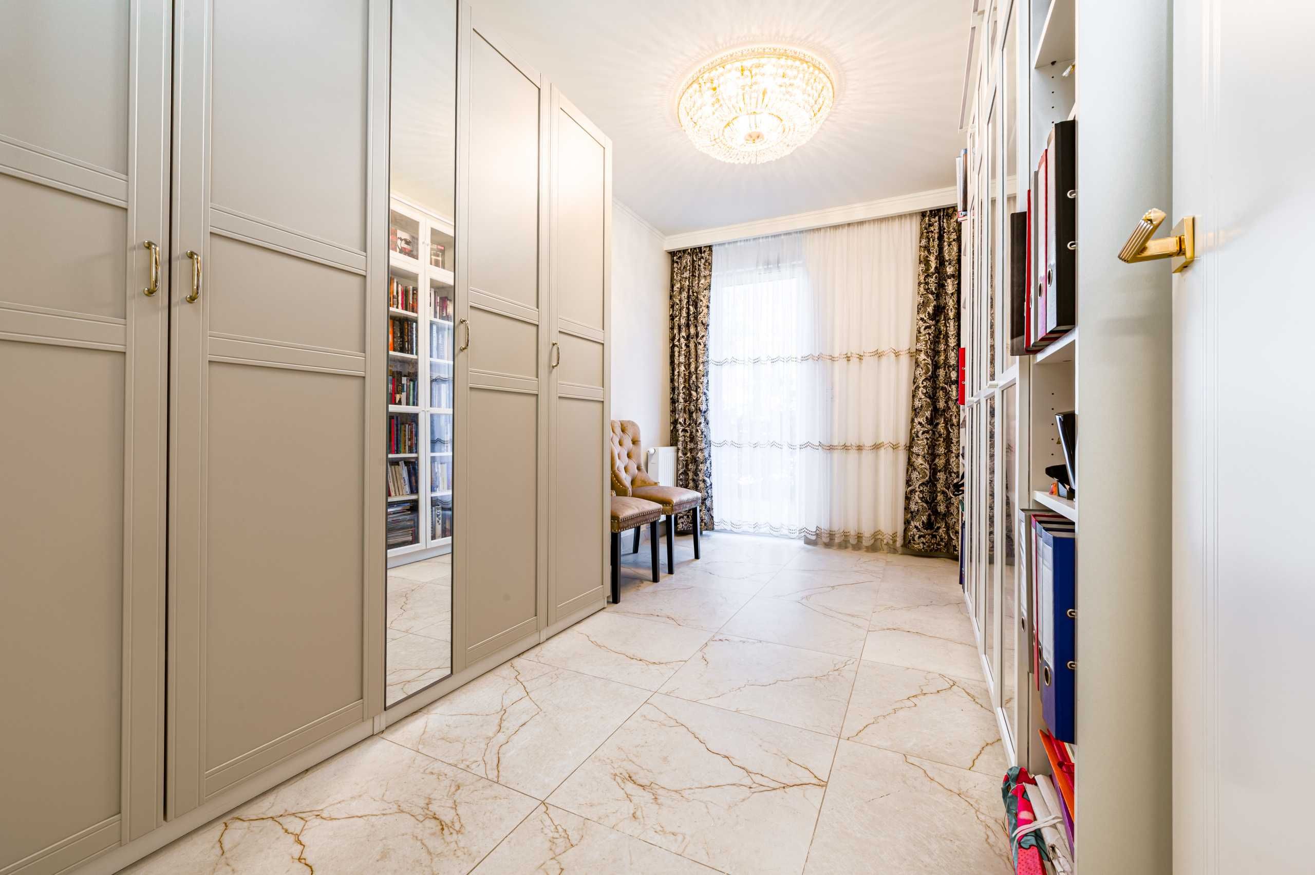 Sprzedam Lux Apartament ok 105m2, 4 Pokoje, Ogródek, Piwnica, Garaż !