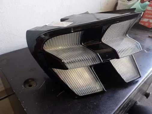 Lampa mustang E-MACH Tył