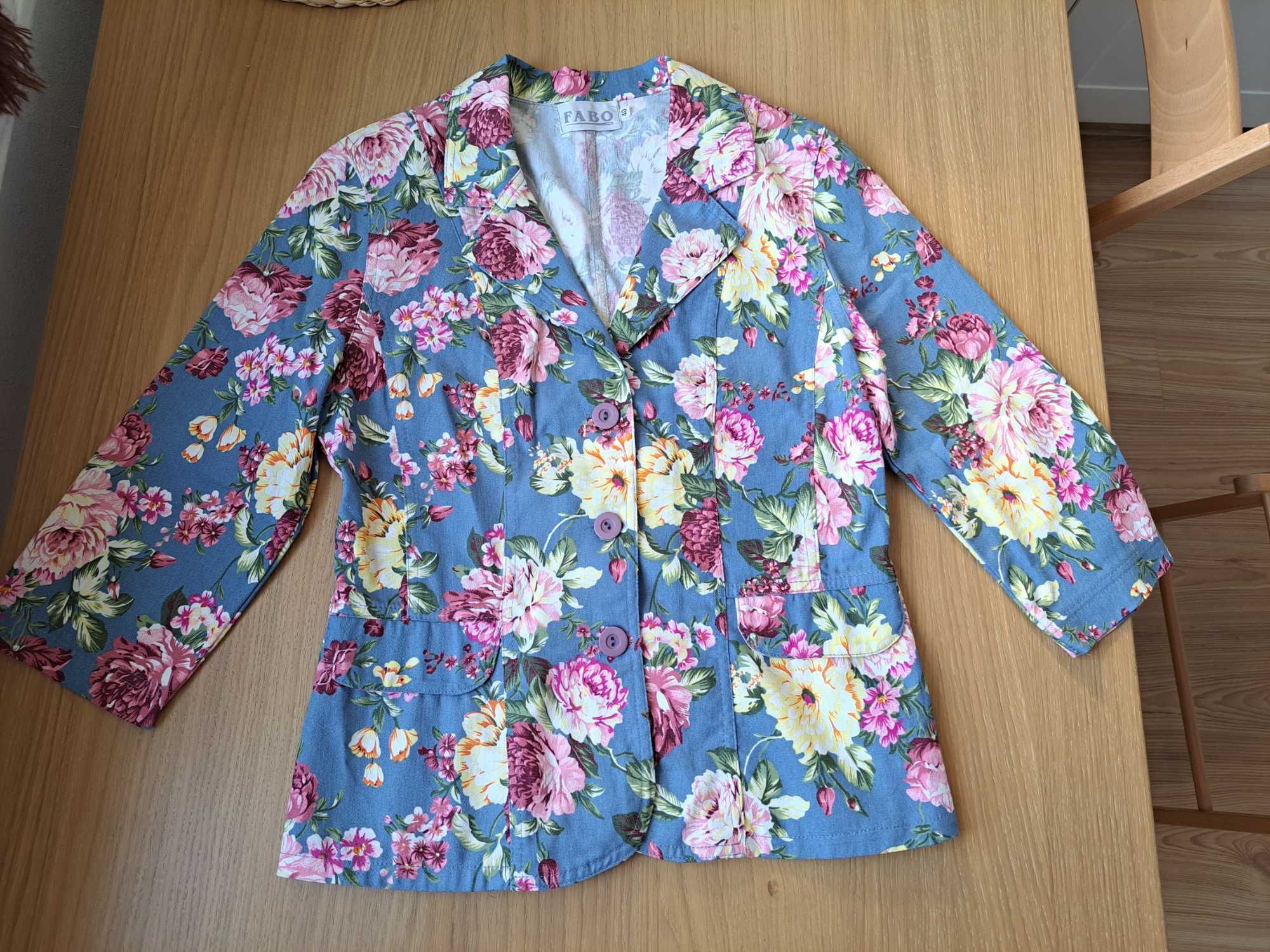 Marynarka w kwiaty 40