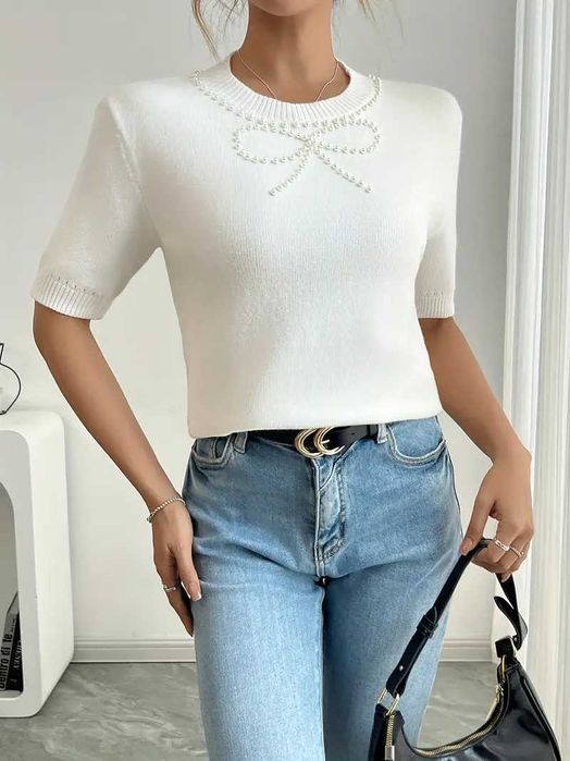 Sweterek damski biały  z perełkami