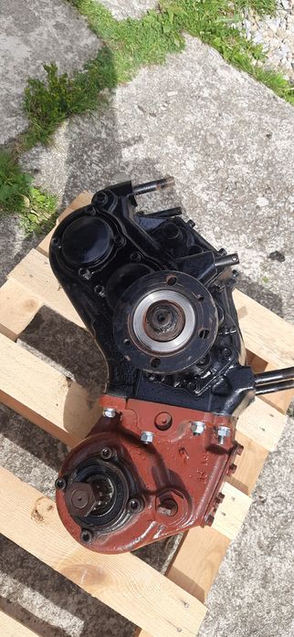 Wojskowy GAZ 66 skrzynia rozdzielcza, przystawka reduktora, wiertnica