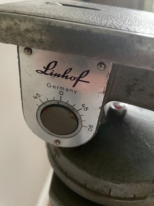 Stojak geodezyjny lampa trónóg