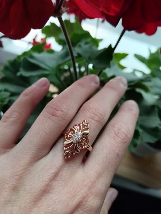 Pierścionek lilijka