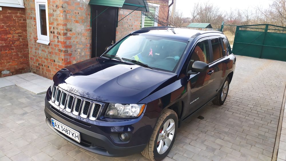 Продам Jeep Compass