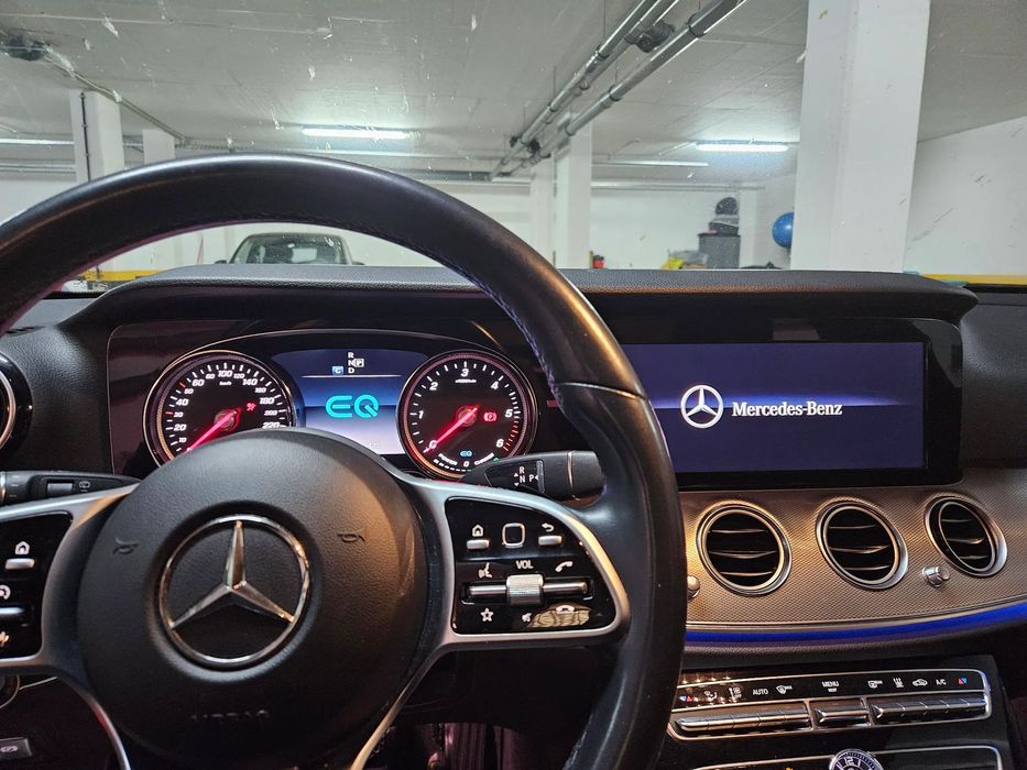Mercedes-Benz E 300 de 4Matic T 9G-TRONIC Avantgarde