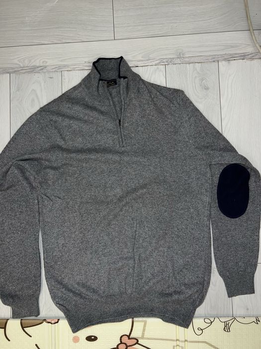 Свитер от Hunt GallerY