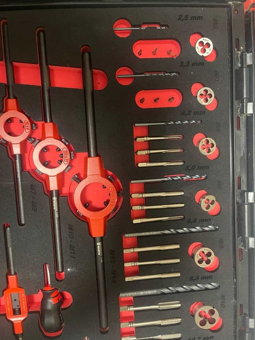 Набір різьбонарізного інструмент 5964065244