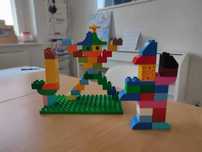 Zestaw kreatywny Lego Duplo 57 sztuk + kwiatek + płytka 8x16