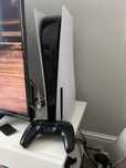 PlayStation 5 disc edition + 4 gry