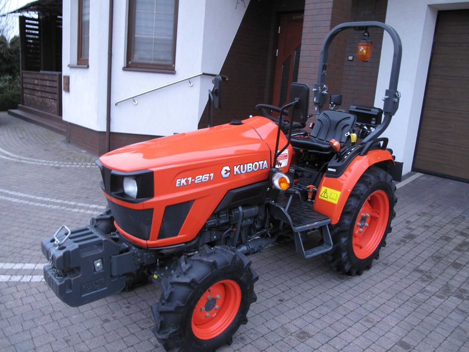 Mini Traktorek Kubota EK1-261 4X4 26KM Wspomaganie Mały OgrodniczyFVAT