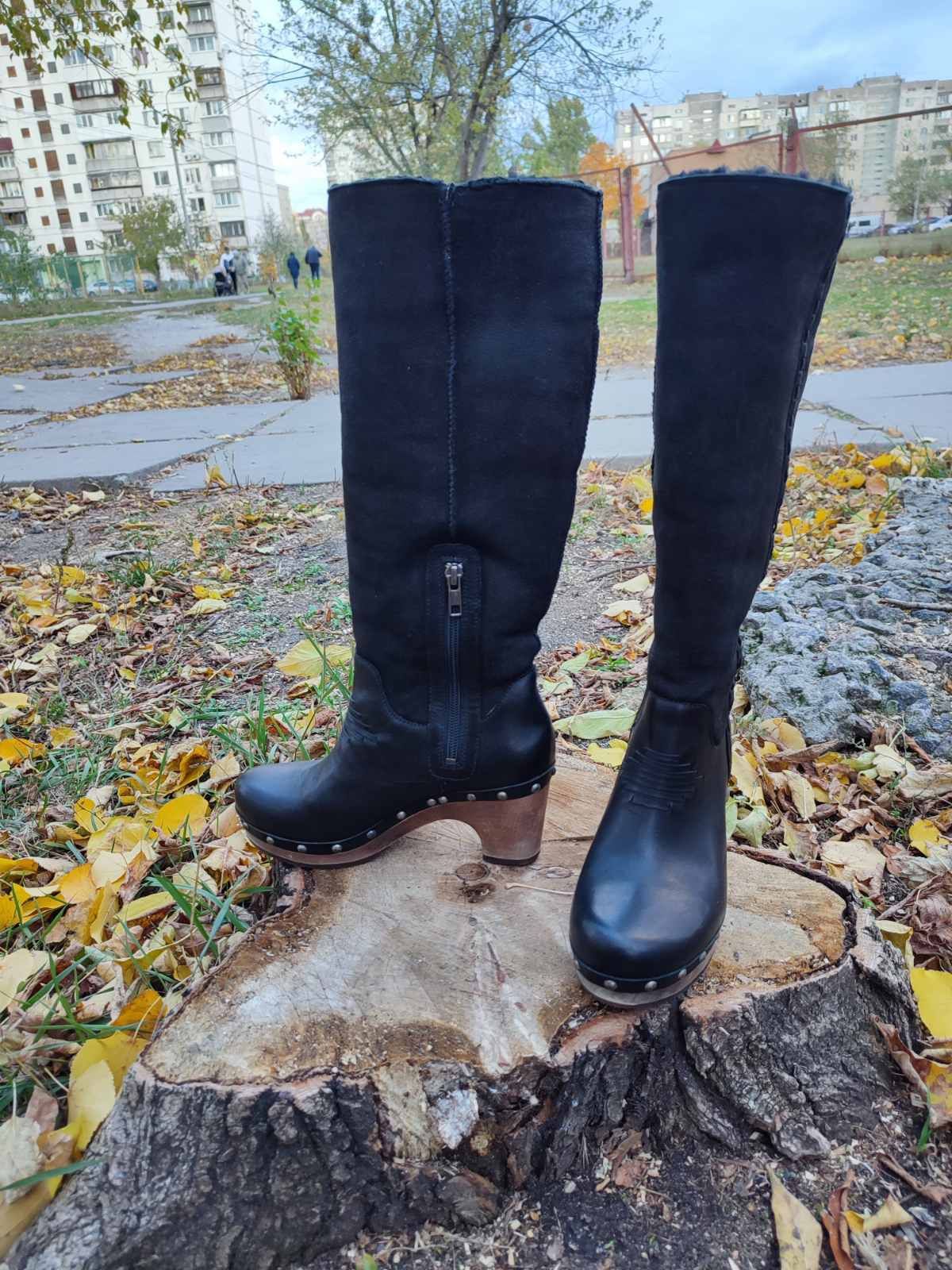 Зимние сапоги UGG р.35